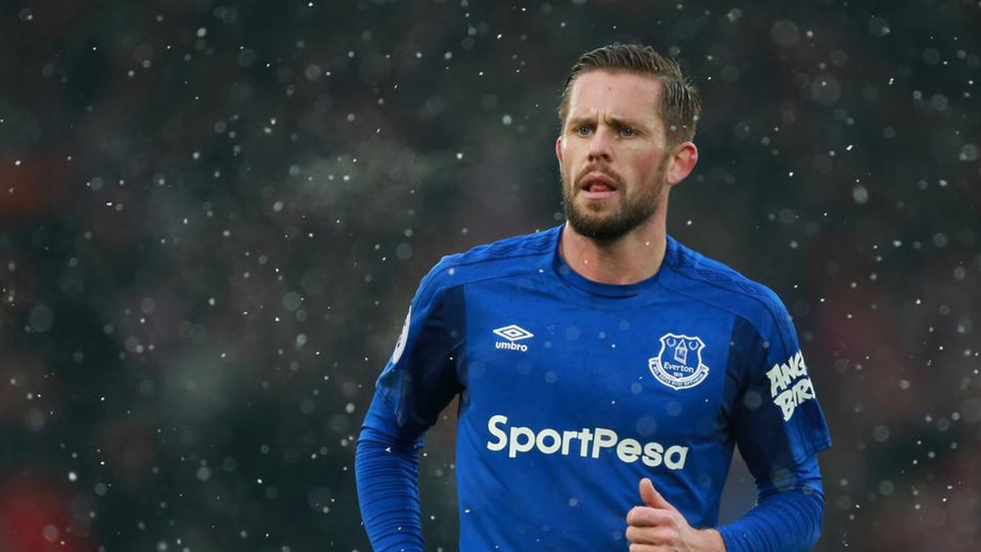 北京队防守锁死上海队,库里全程高能输出,当东方铁壁遇上西方神射